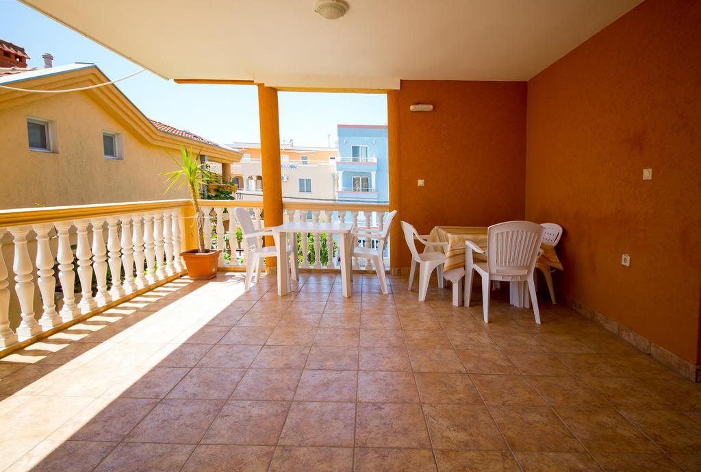 Apartments Dalila Ulcinj Exterior foto