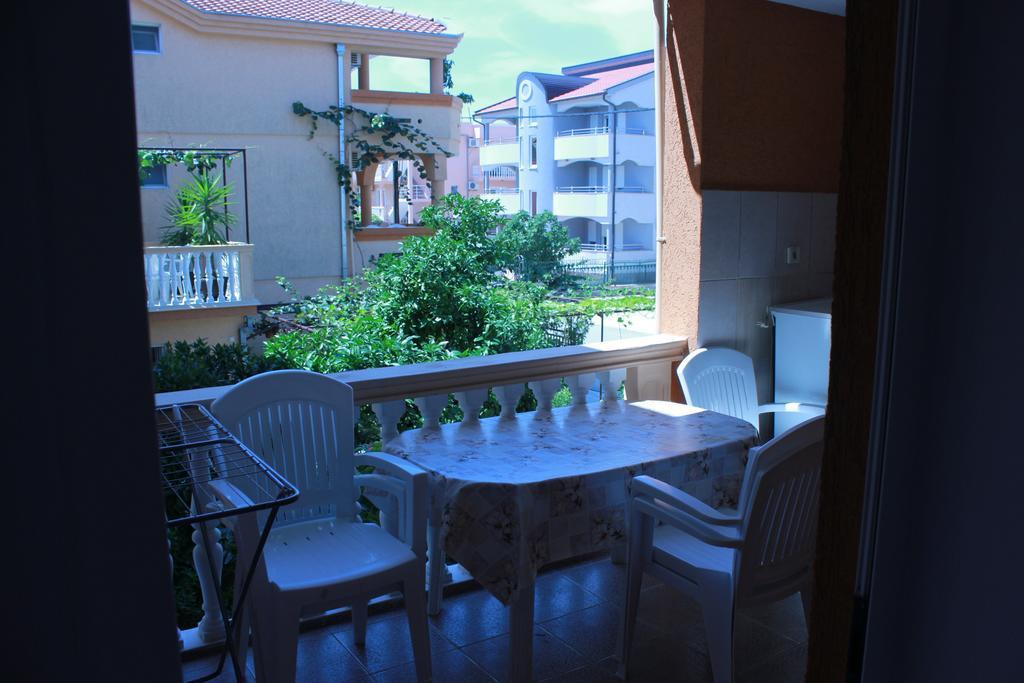 Apartments Dalila Ulcinj Exterior foto